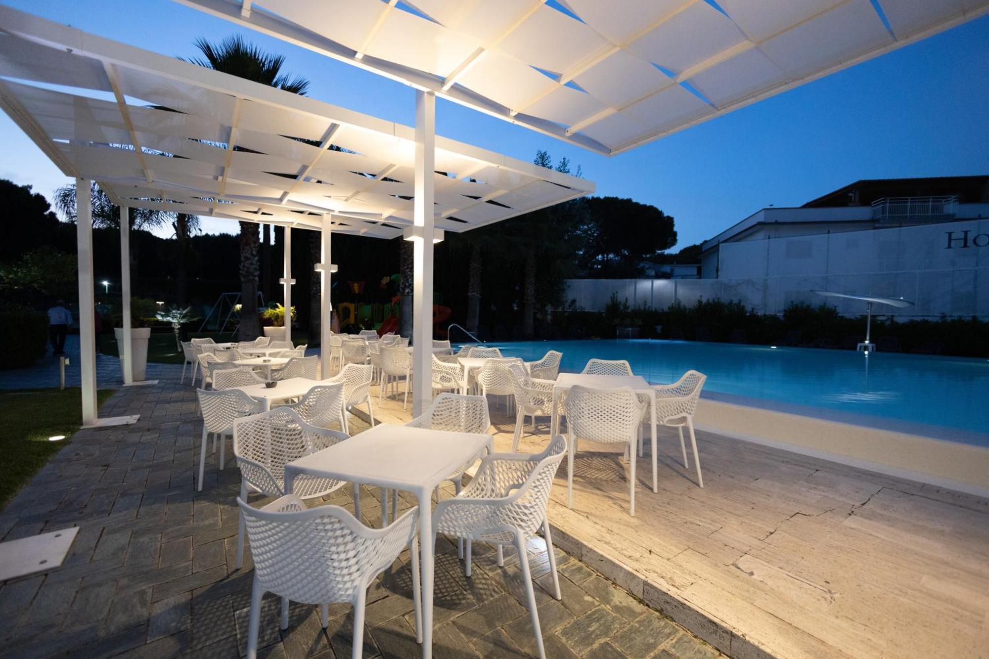 Hotel Le Palme Пестум Екстер'єр фото