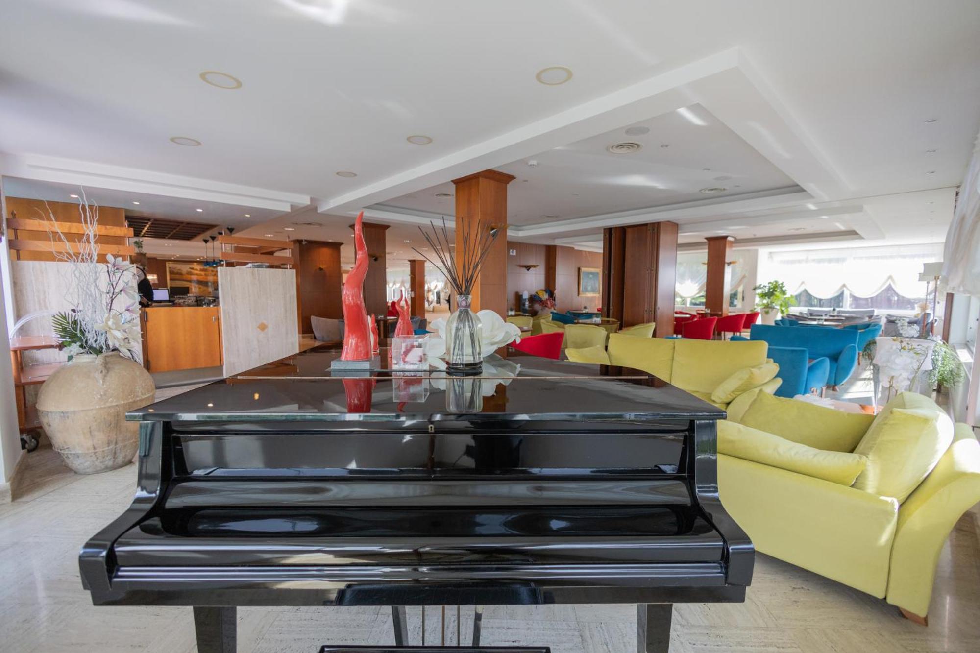 Hotel Le Palme Пестум Екстер'єр фото