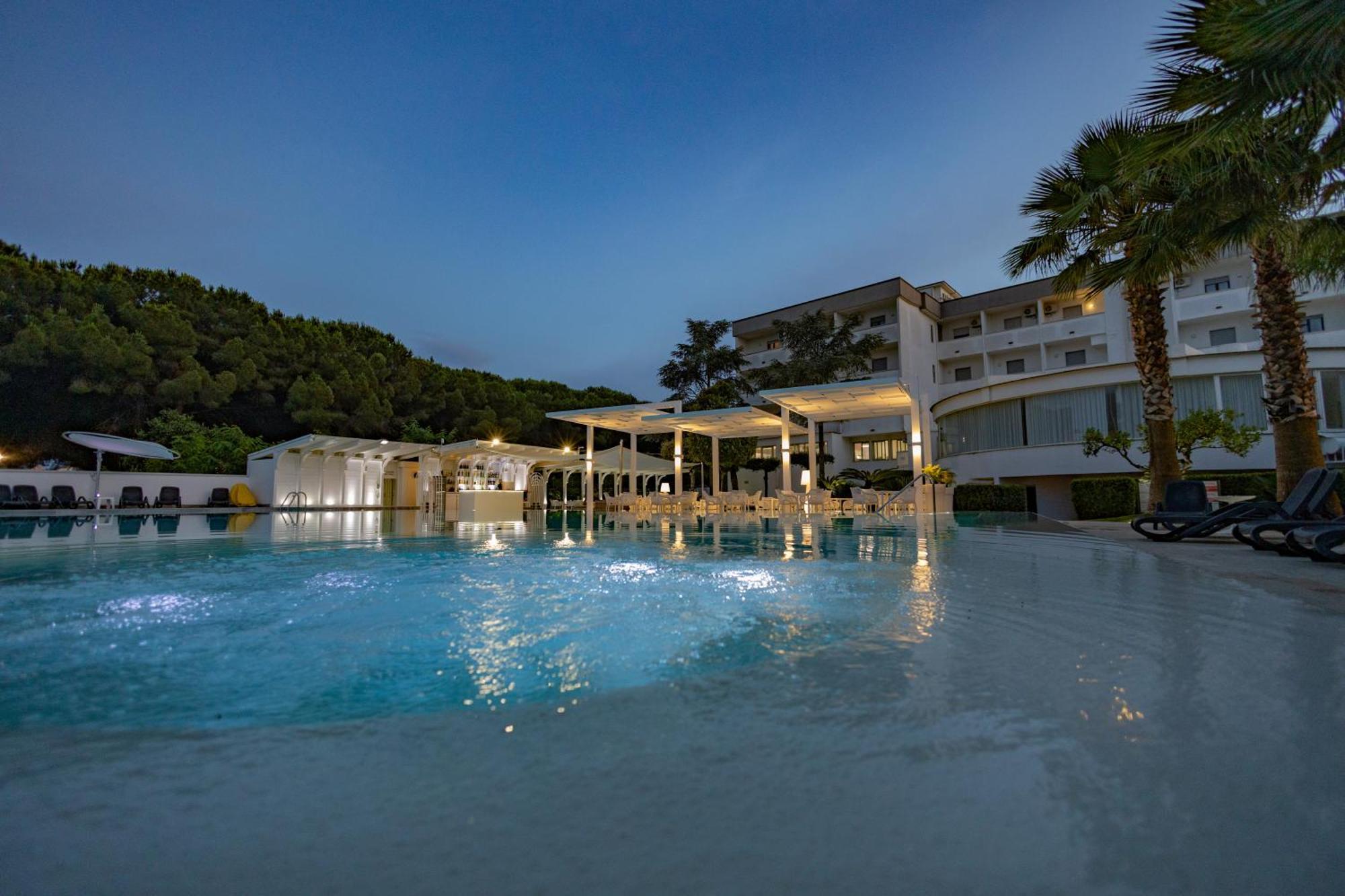 Hotel Le Palme Пестум Екстер'єр фото