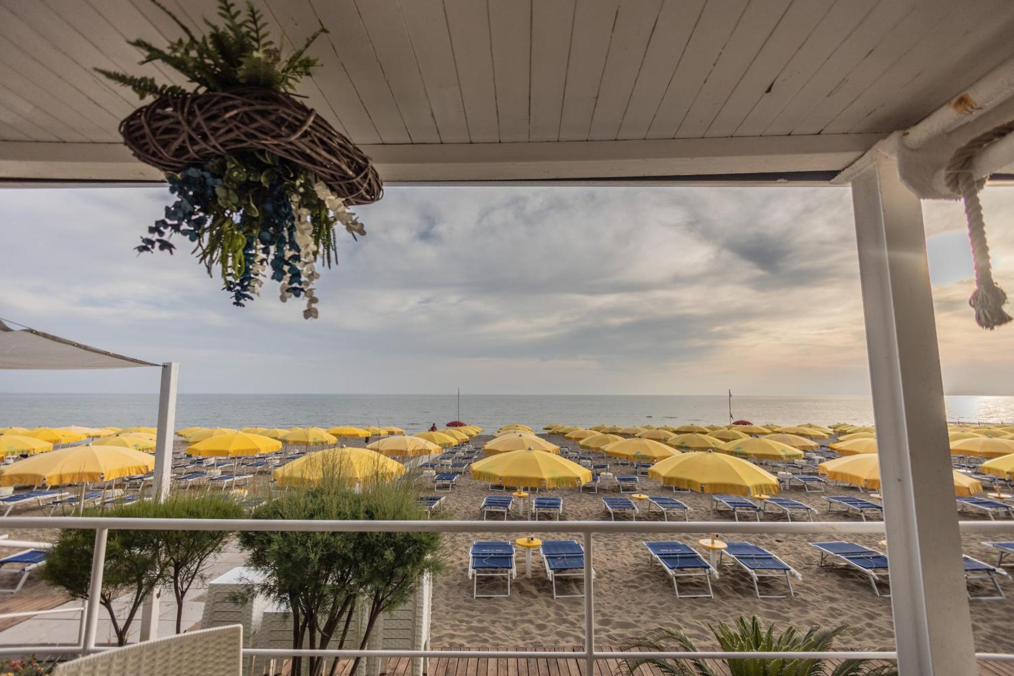 Hotel Le Palme Пестум Екстер'єр фото