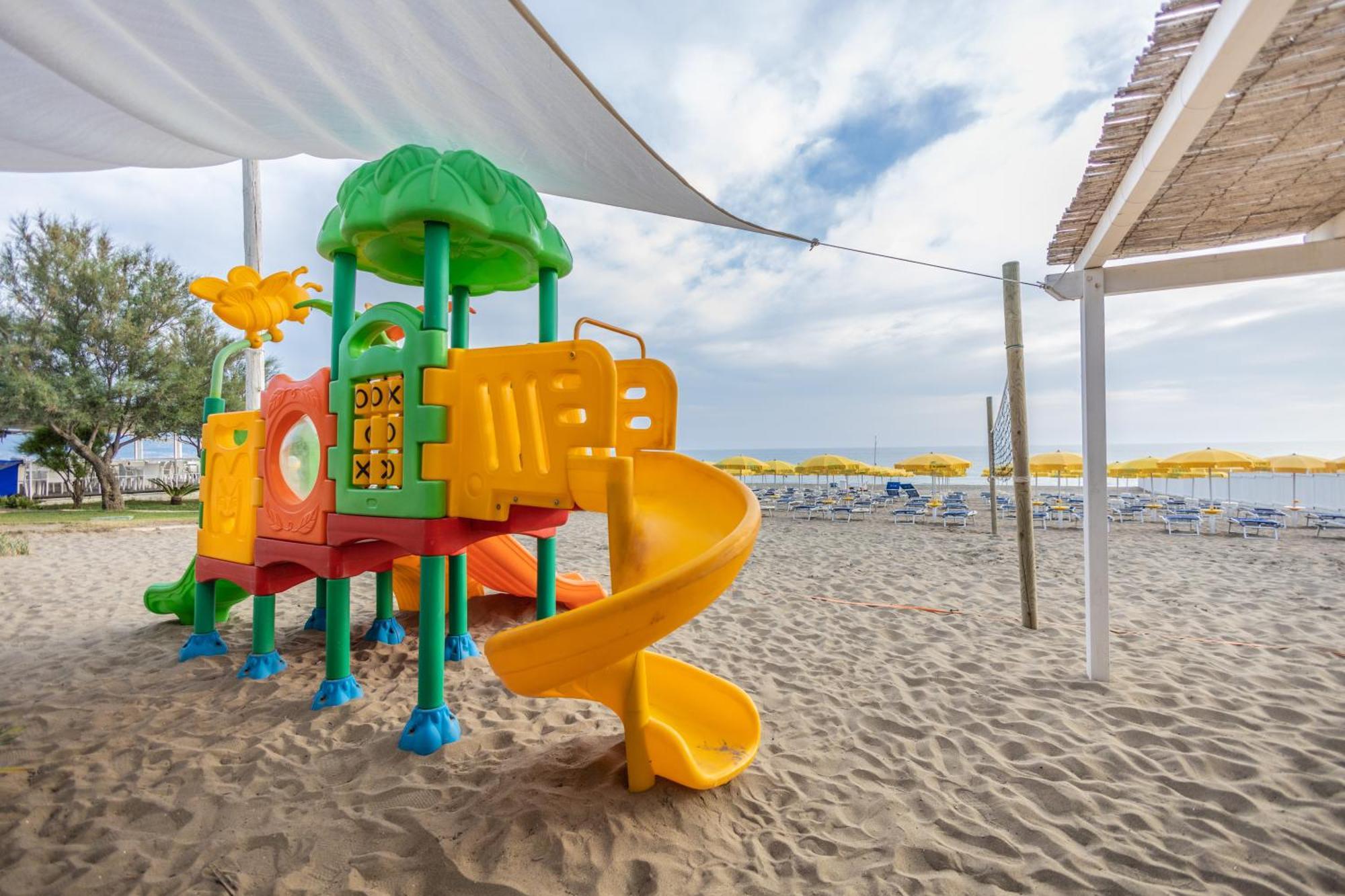 Hotel Le Palme Пестум Екстер'єр фото