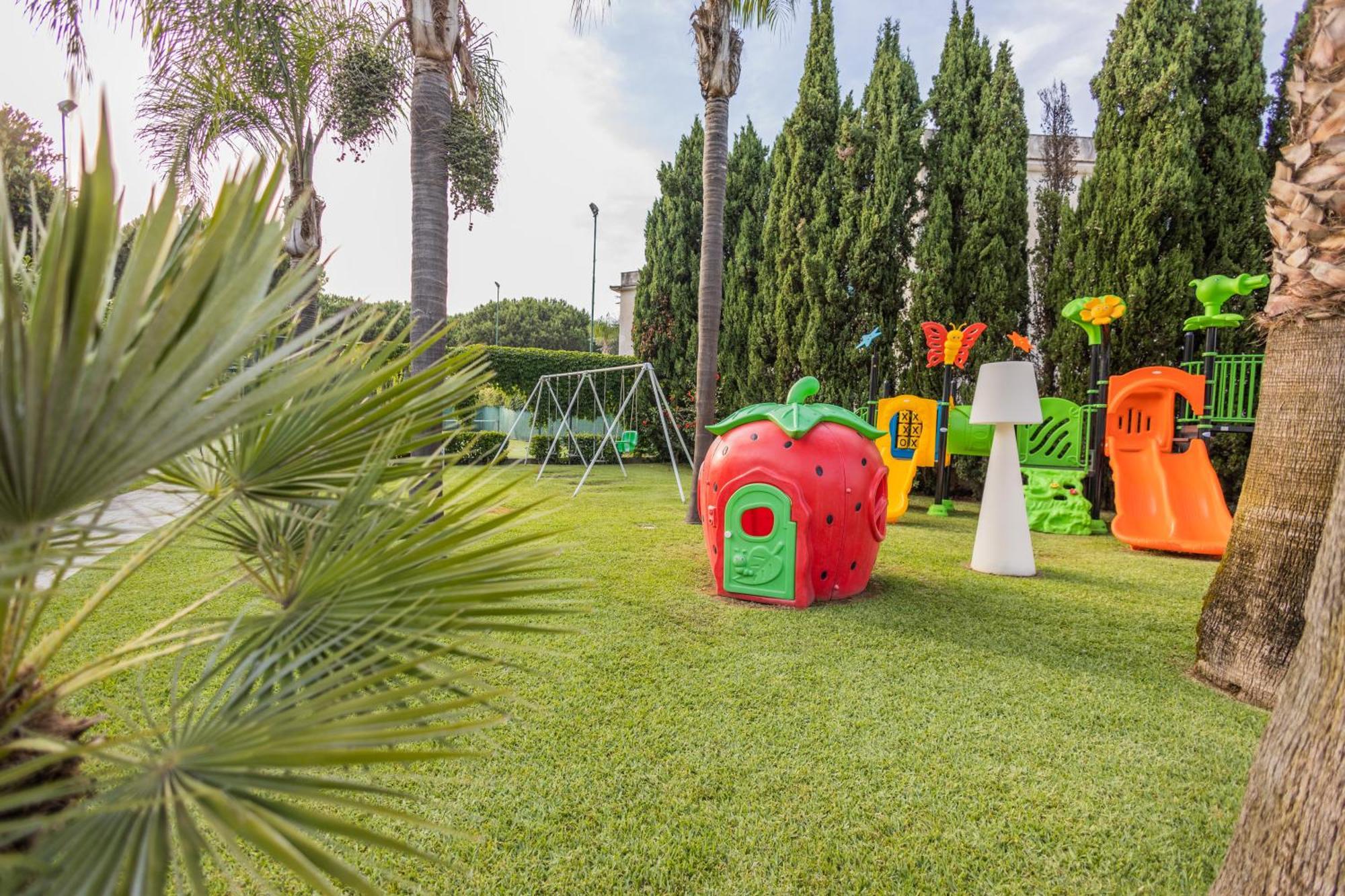 Hotel Le Palme Пестум Екстер'єр фото