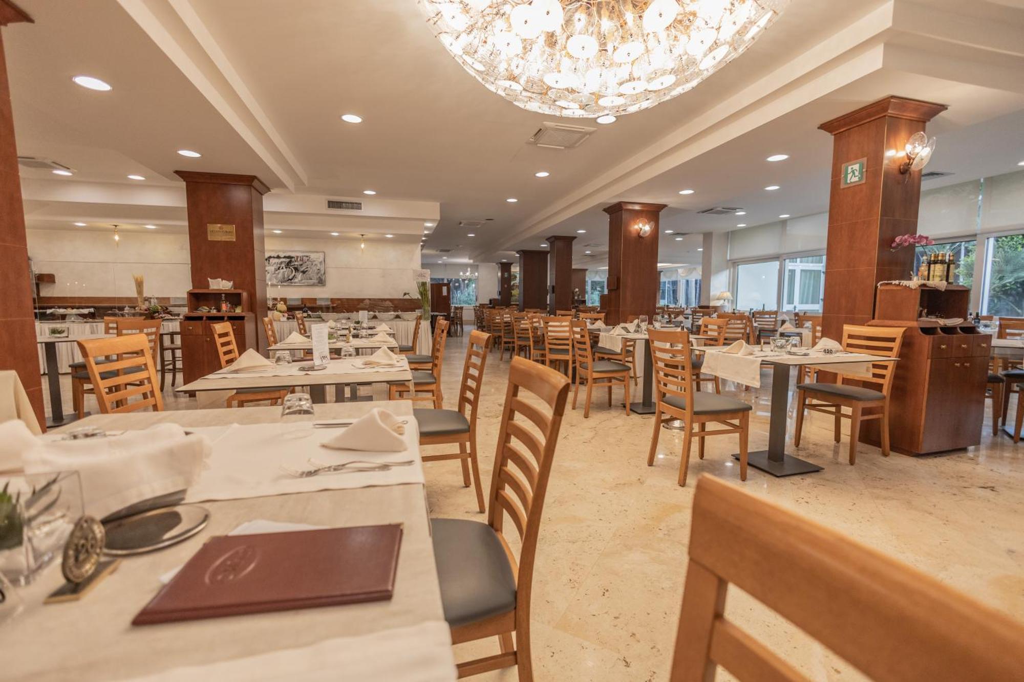 Hotel Le Palme Пестум Екстер'єр фото